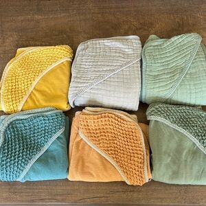Infant Hooded Bath Towels (Cloud Island/Muslin)
